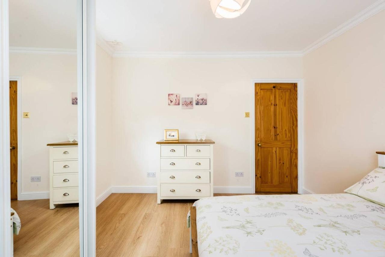 Bikki Apartments - 2 Bedroom Harrow Eksteriør bilde